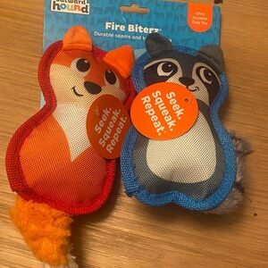 Outward Hound Fire Biterz Plush Toys - Orange and Blue